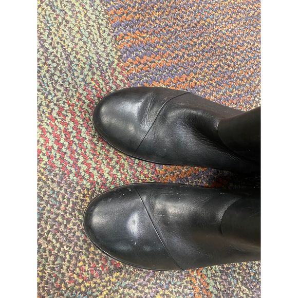 Clarks Black Leather Ankle Boots size 9.5 - Picture 2 of 5